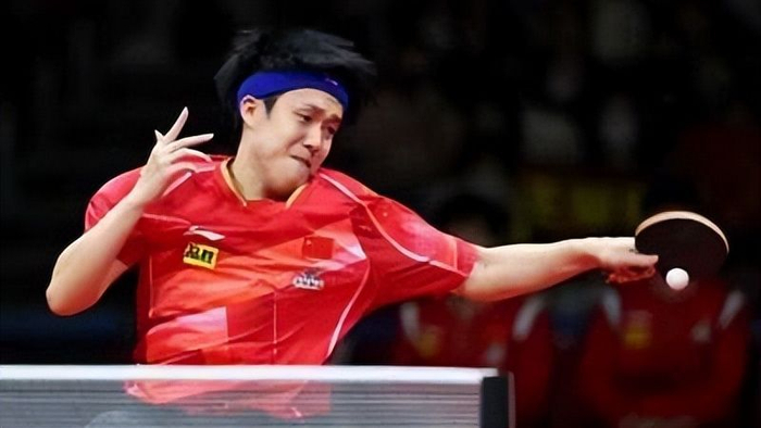 德甲买球-《全民学乒乓横拍篇》第10.4集：提高弧圈球质量的四大因素|击球|加速度|手腕|腰部|还原_新浪新闻